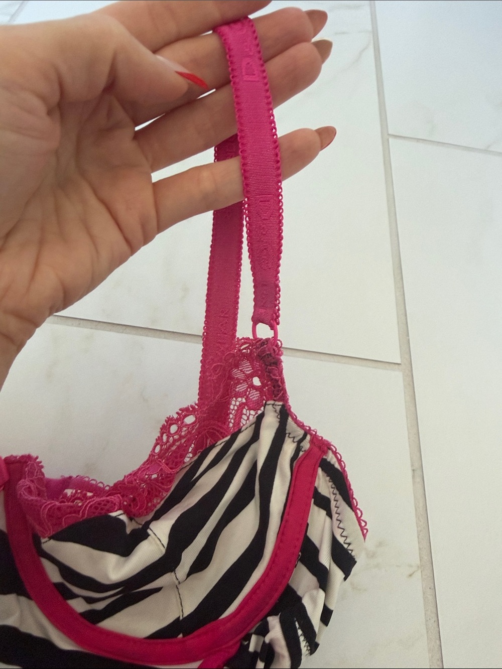 Dolce & Gabbana Black-and-White Zebra Chemise with Hot Pink Trim - Picture 3 of 6